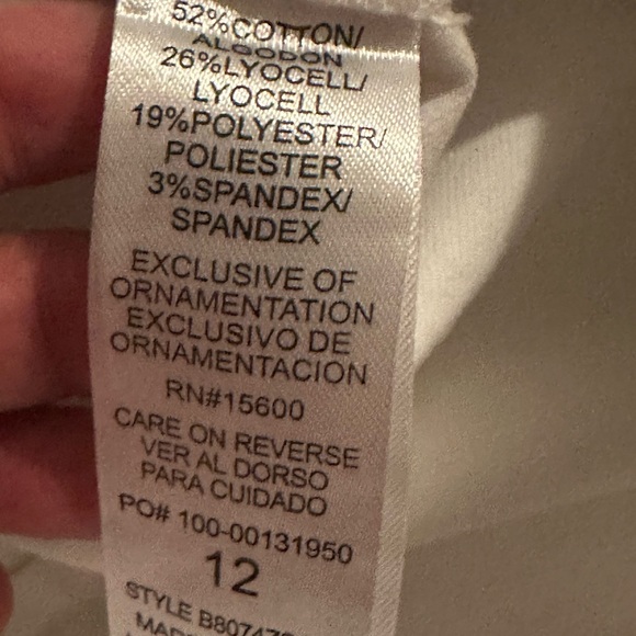 Democracy "Ab"solution High Rise Shorts in white. NWT - Picture 5 of 9